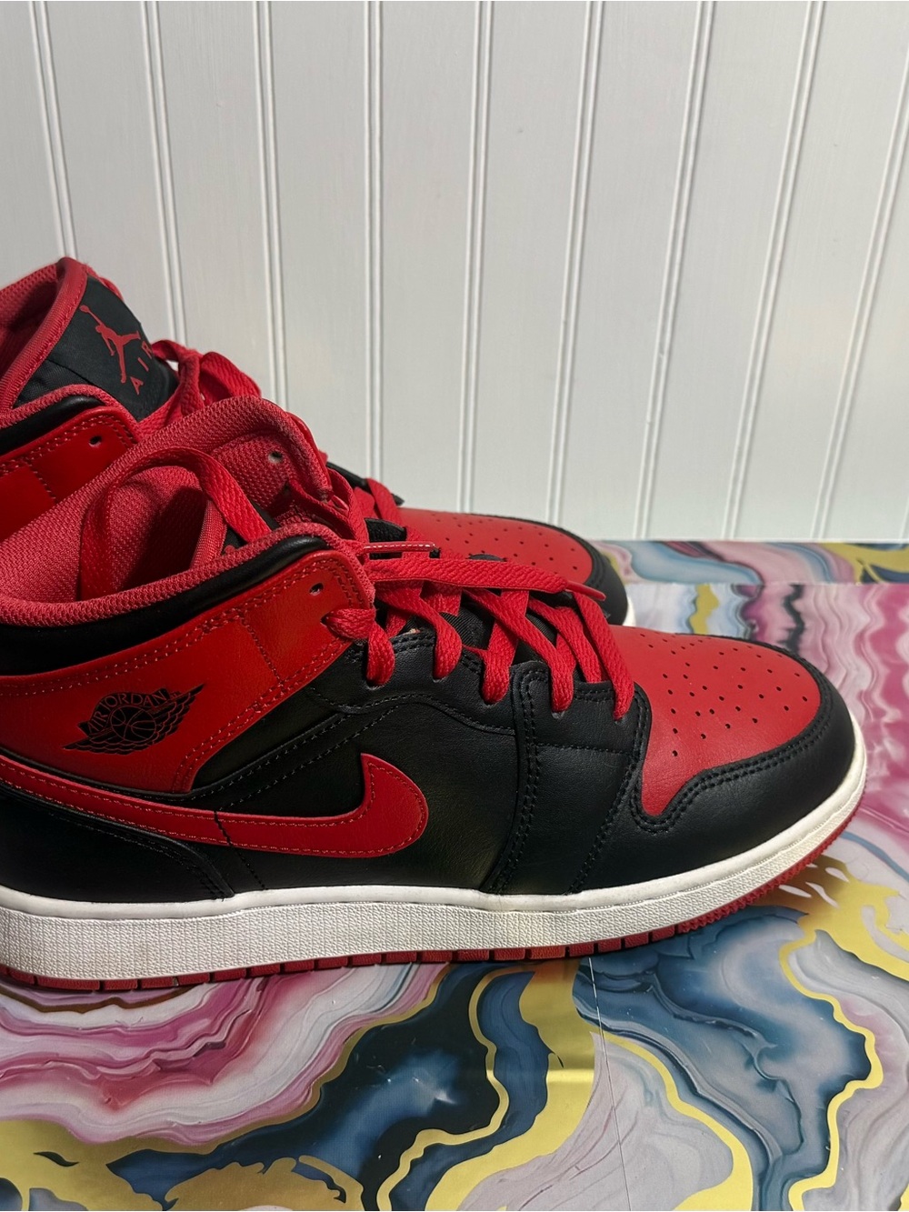 Jordan Mid-Top Sneakers - Black/Red